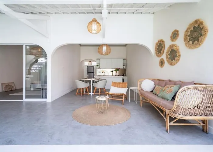 Lovely 3 Bedroom With Private Pool Canggu (Bali)